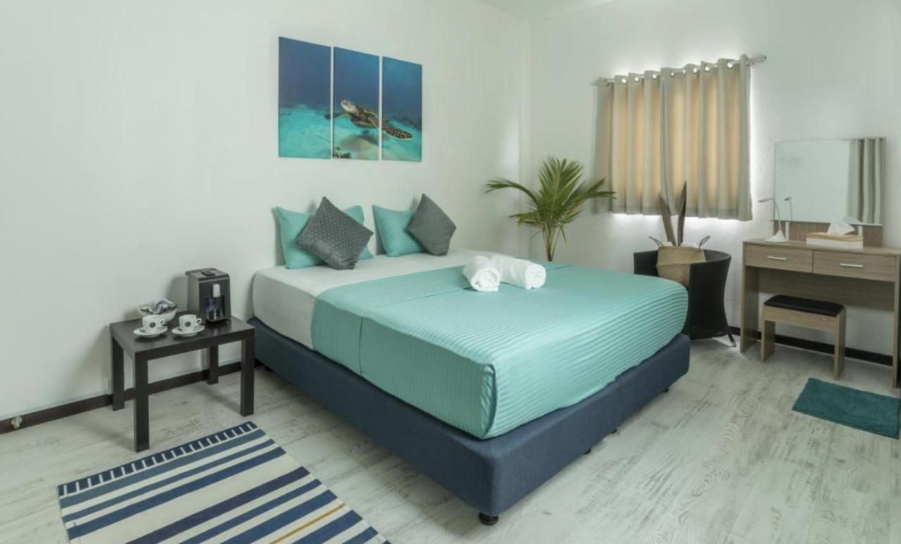 Surf Yoga Camp Hotell Thulusdhoo Exteriör bild