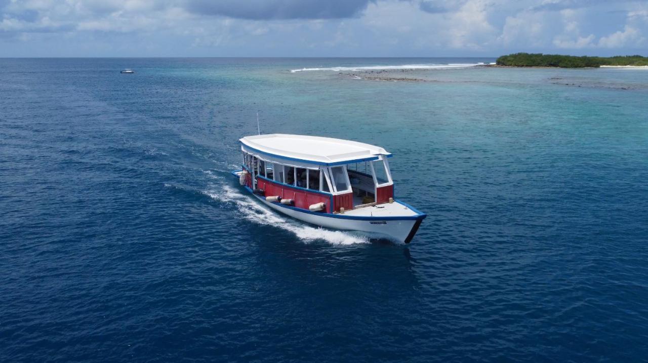 Surf Yoga Camp Hotell Thulusdhoo Exteriör bild