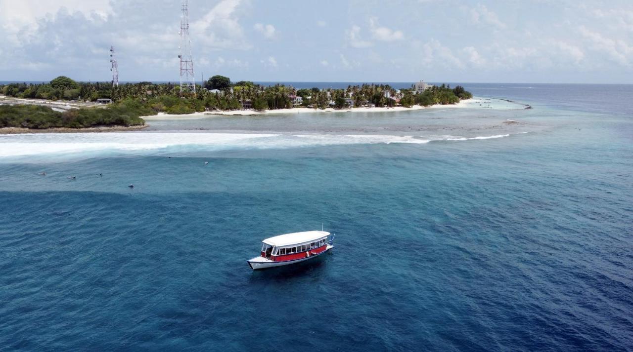 Surf Yoga Camp Hotell Thulusdhoo Exteriör bild