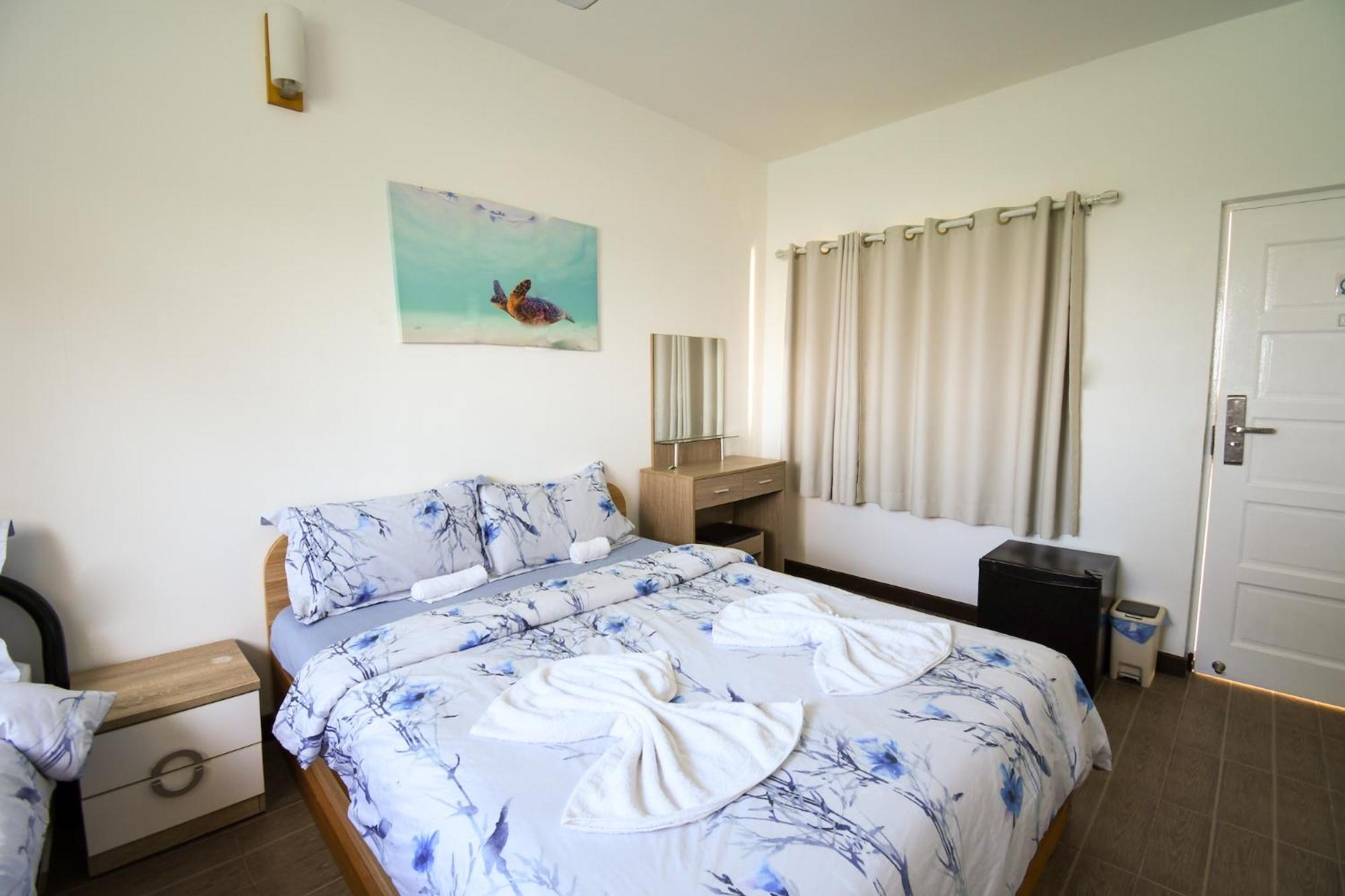 Surf Yoga Camp Hotell Thulusdhoo Exteriör bild