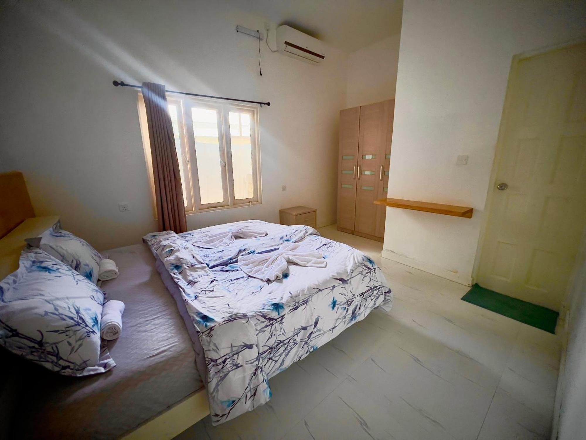Surf Yoga Camp Hotell Thulusdhoo Exteriör bild